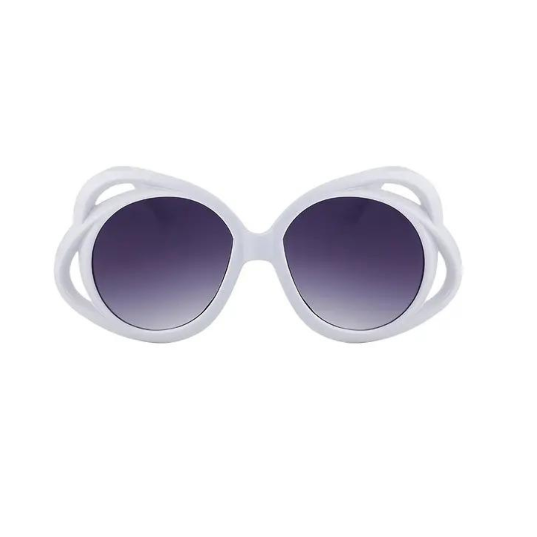 Fashionable white round sunglasses with large frames