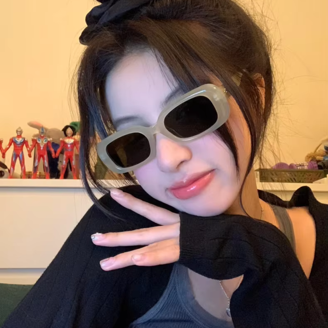 First Lens Retro Square Sunglasses UV-400 - S066