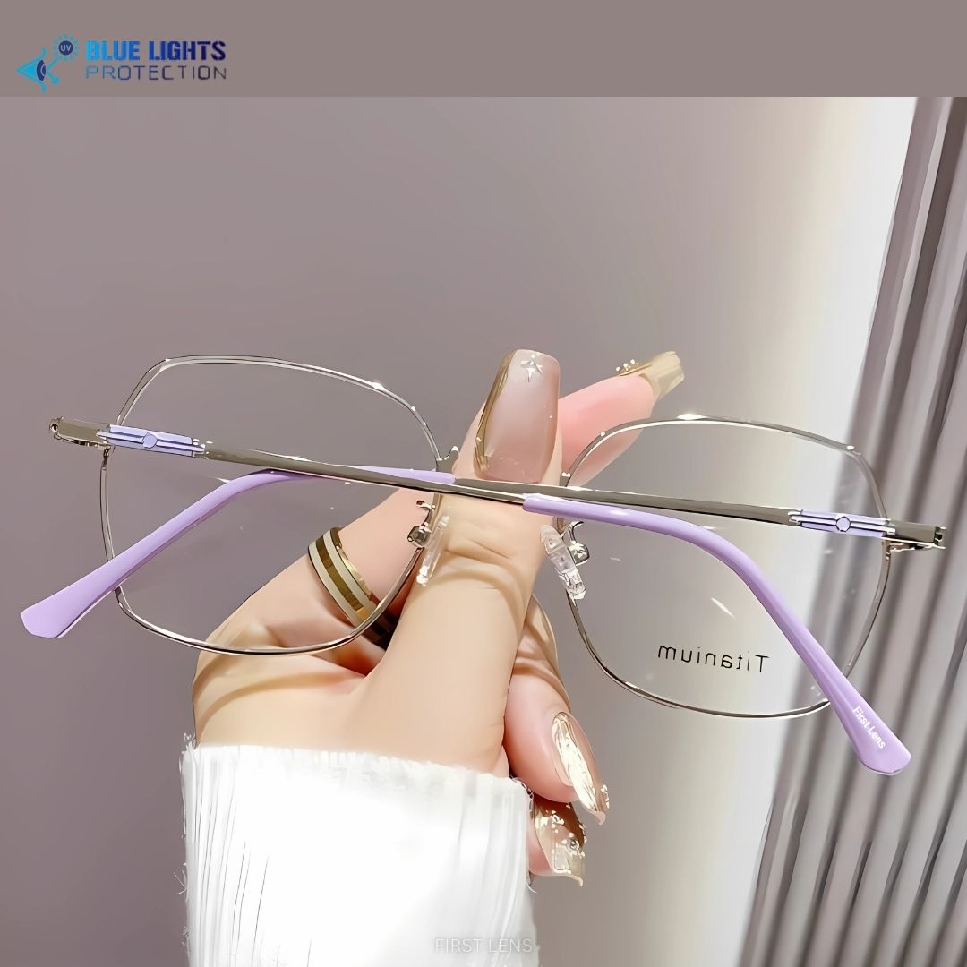 Stylish Amora eyewear with blue light protection by First Lens