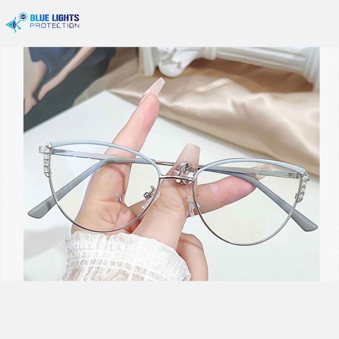Fashionable Marceline spectacles to reduce eye strain from screens