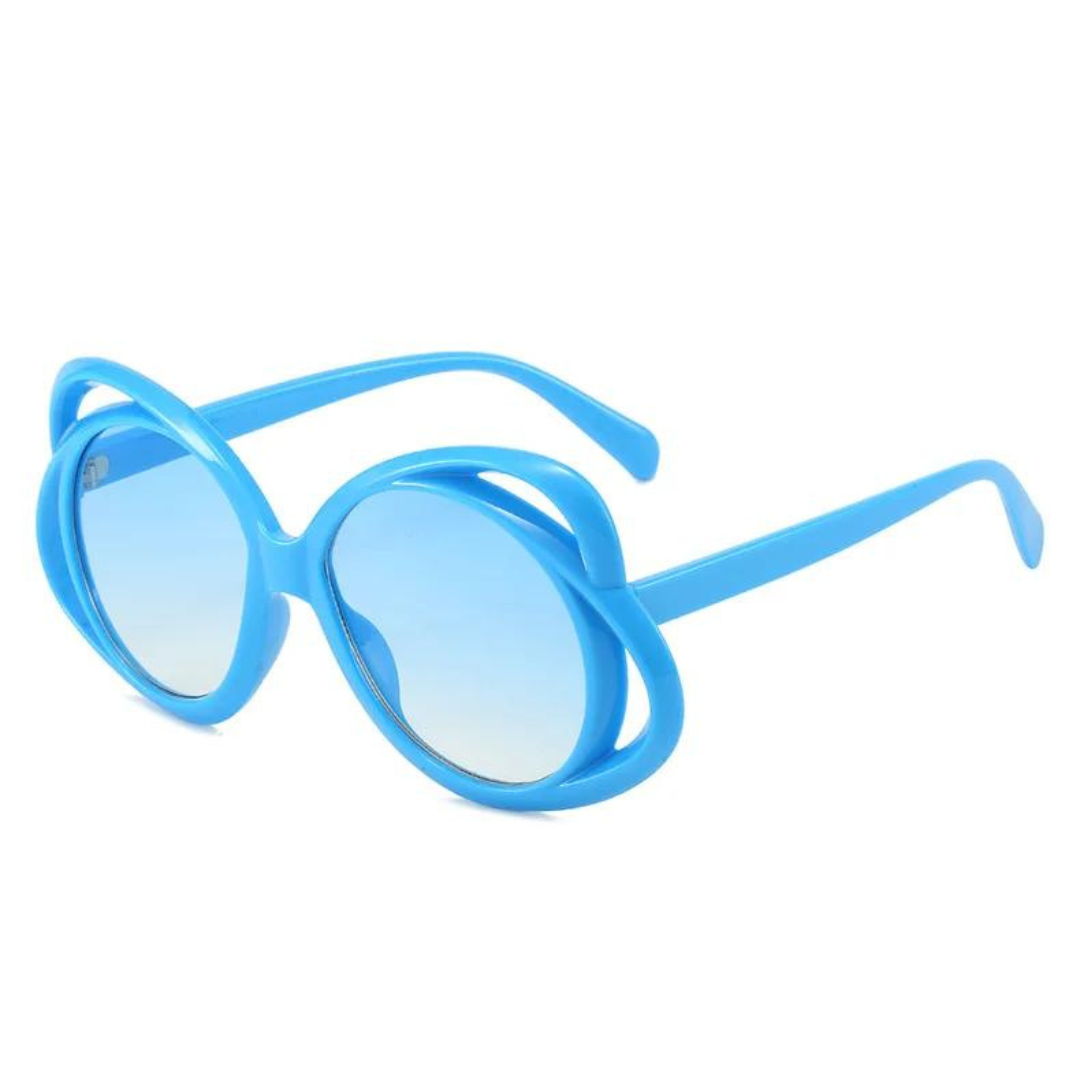 Trendy round sunglasses with bold blue frames